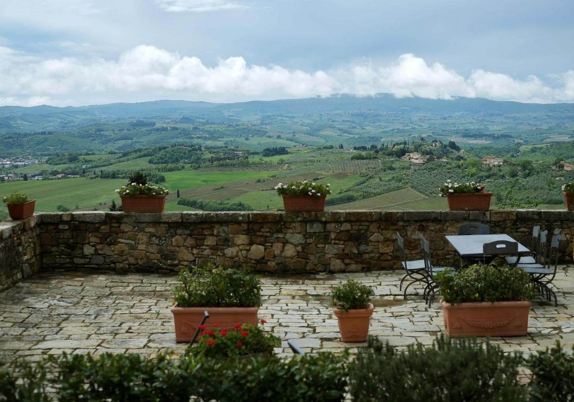 فيلا Fattoria Di Cinciano بودجيبونسي المظهر الخارجي الصورة
